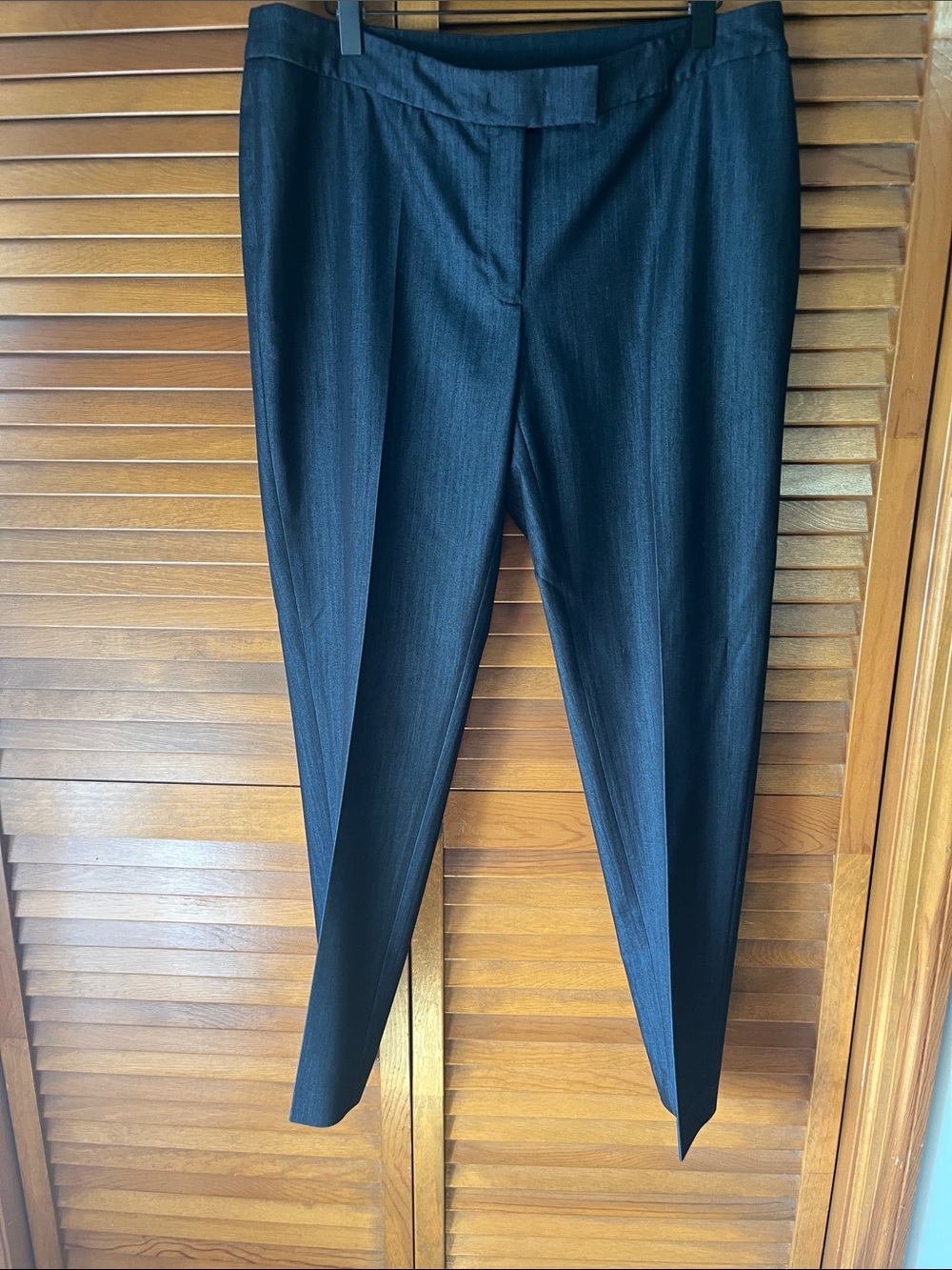 Anne Klein Women's Dark Gray Dress Pants - Modern Tailored Look Size 10